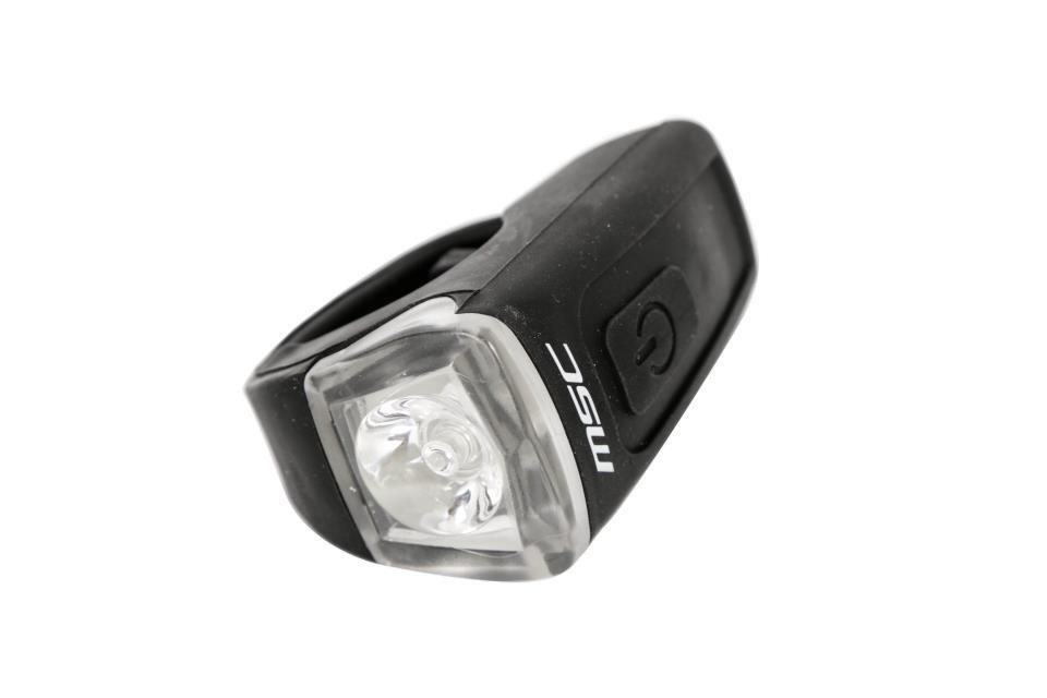 LUZ 60 LUMENS 2/3