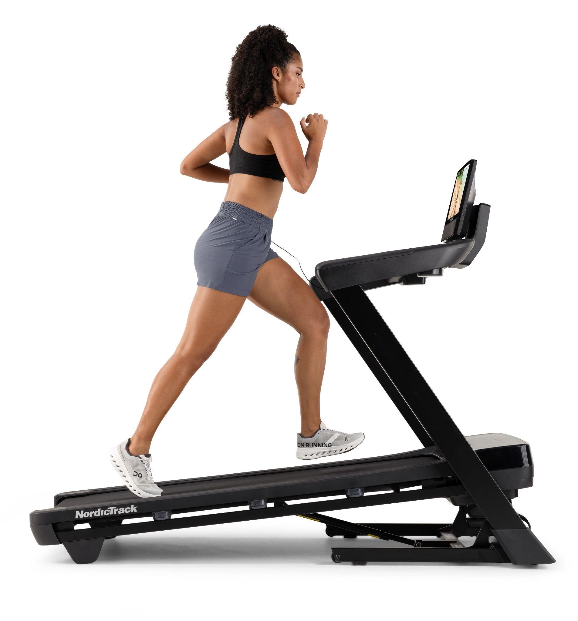Cinta de Correr T Series 16: +12% inclinación / 20 km/h 3/6