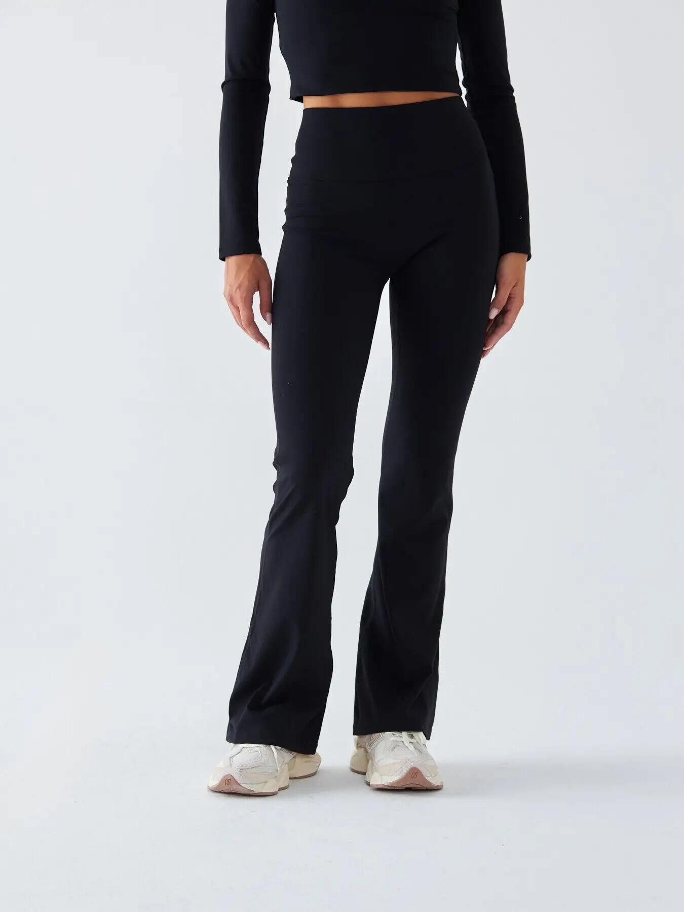 Schwarze Flrared Leggings – Morning Dew 3/7
