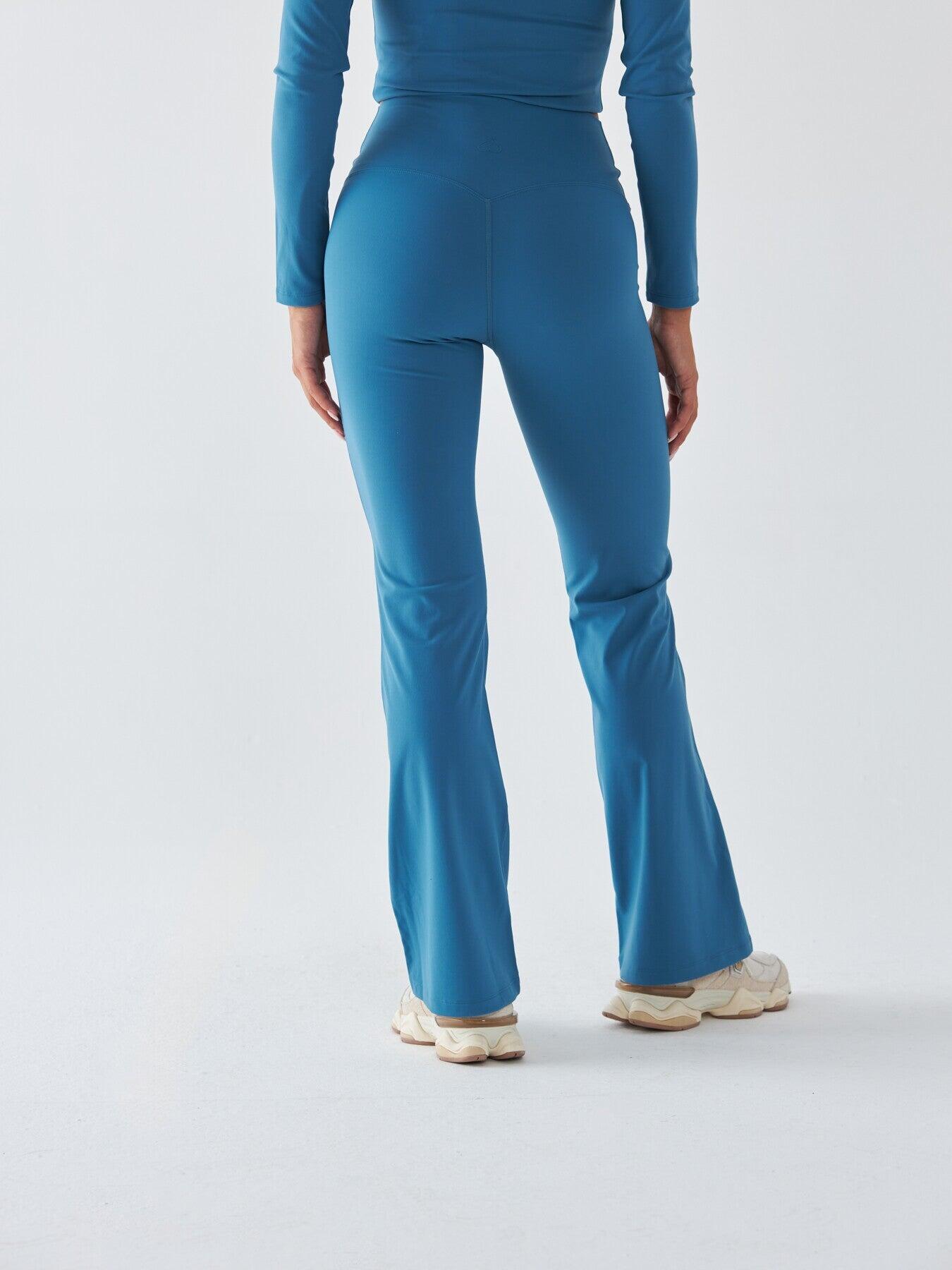 Blaue Flrared Leggings – Morning Dew 5/7