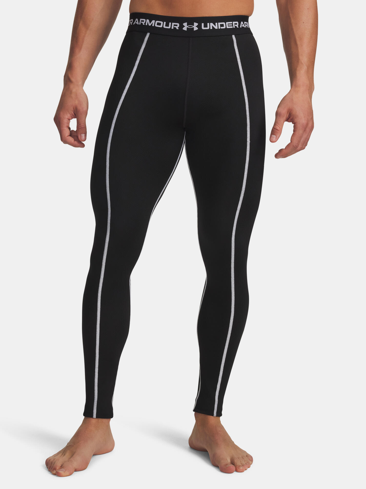 UNDER ARMOUR picture