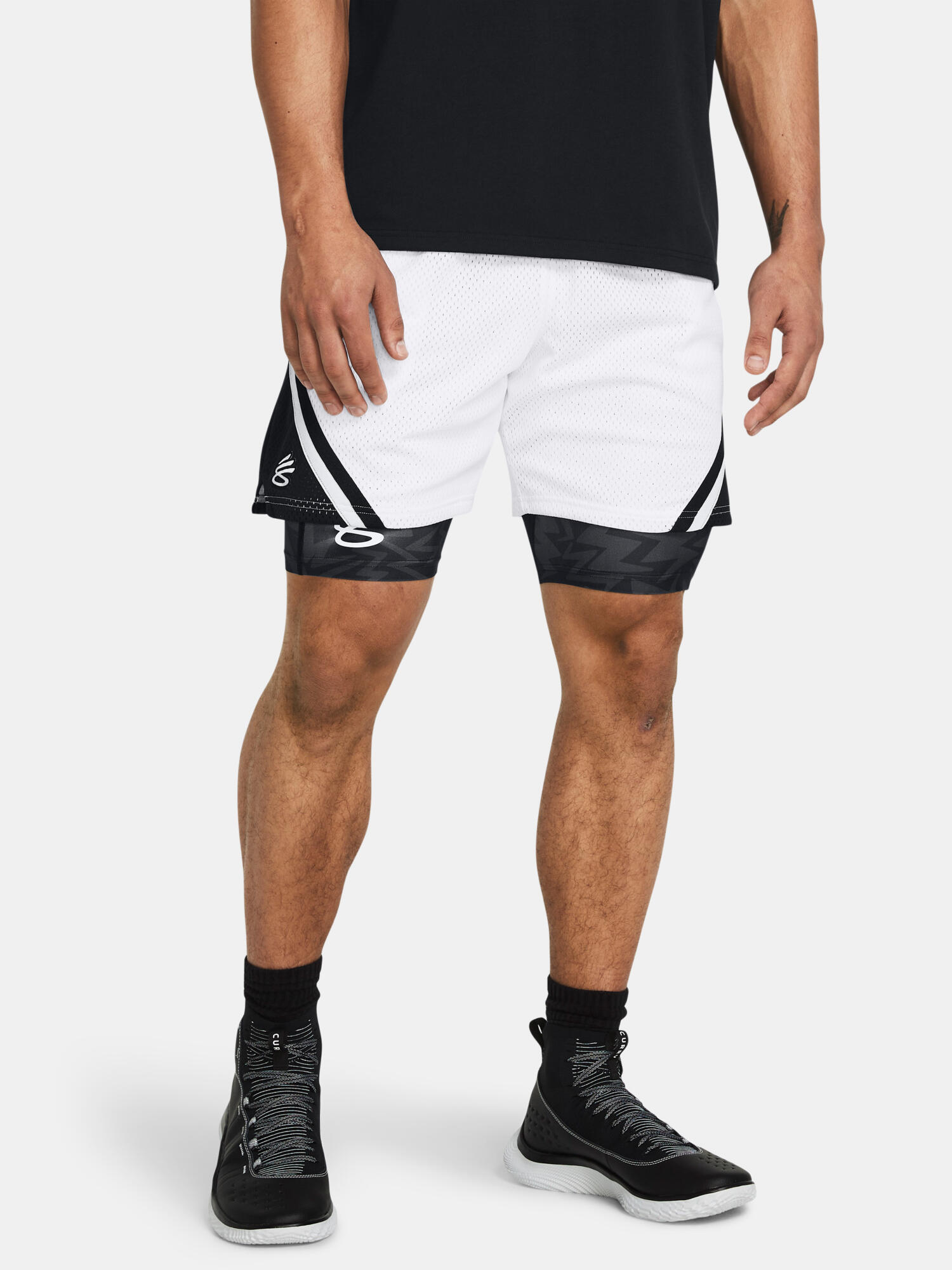 UNDER ARMOUR picture