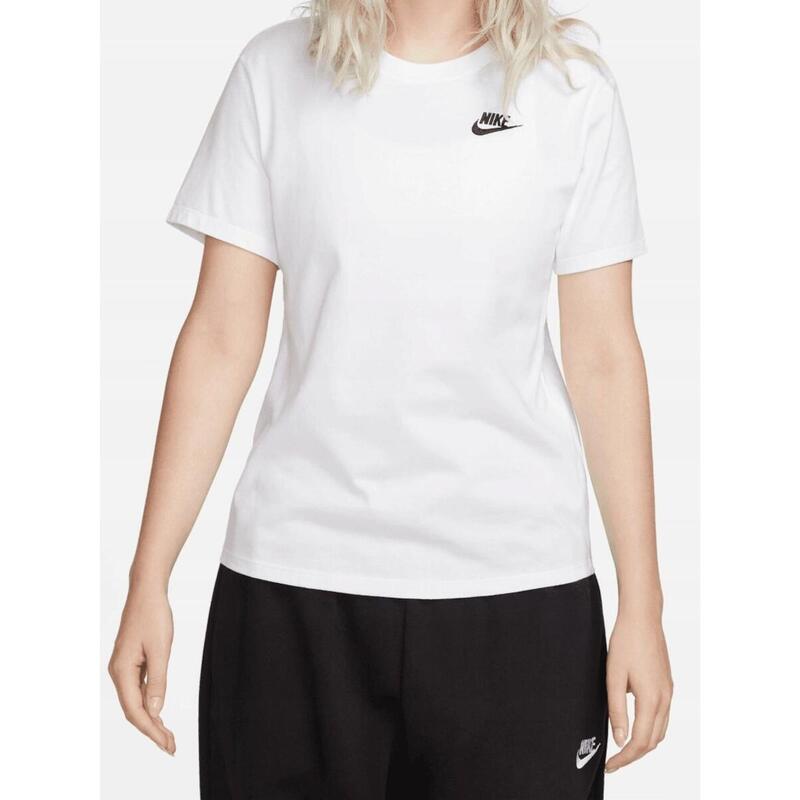 Tricou Nike Sportswear Club Essentials pentru femei