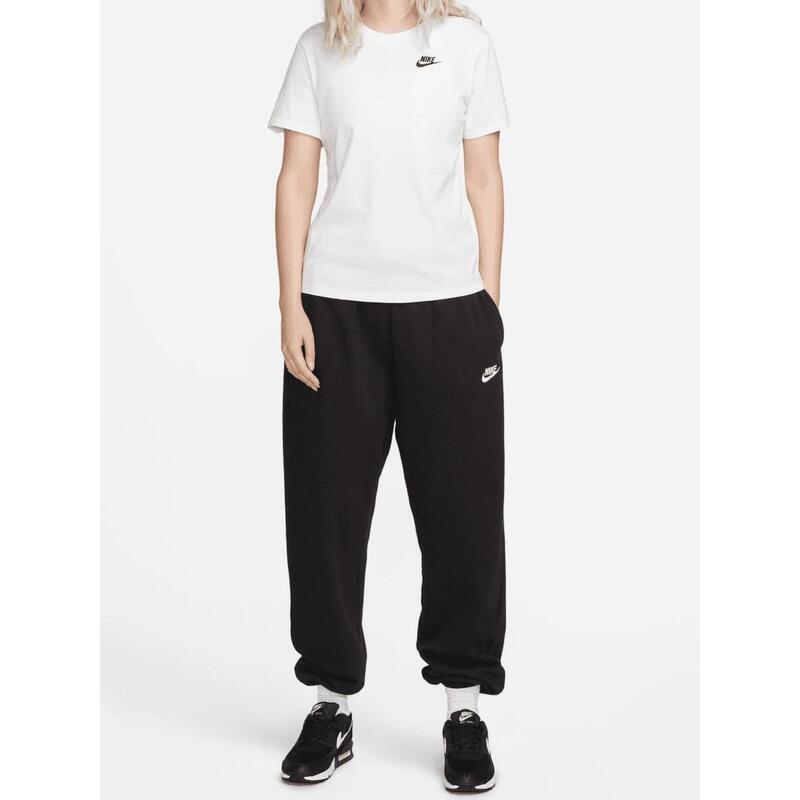Tricou Nike Sportswear Club Essentials pentru femei