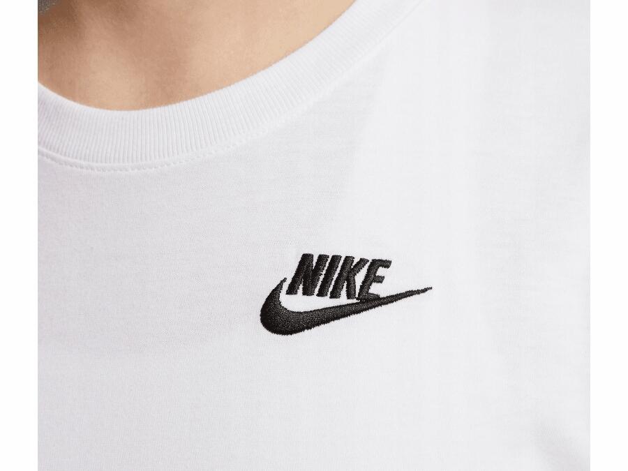 T-shirt Nike Sportswear Club Essentials pour Femme 6/6