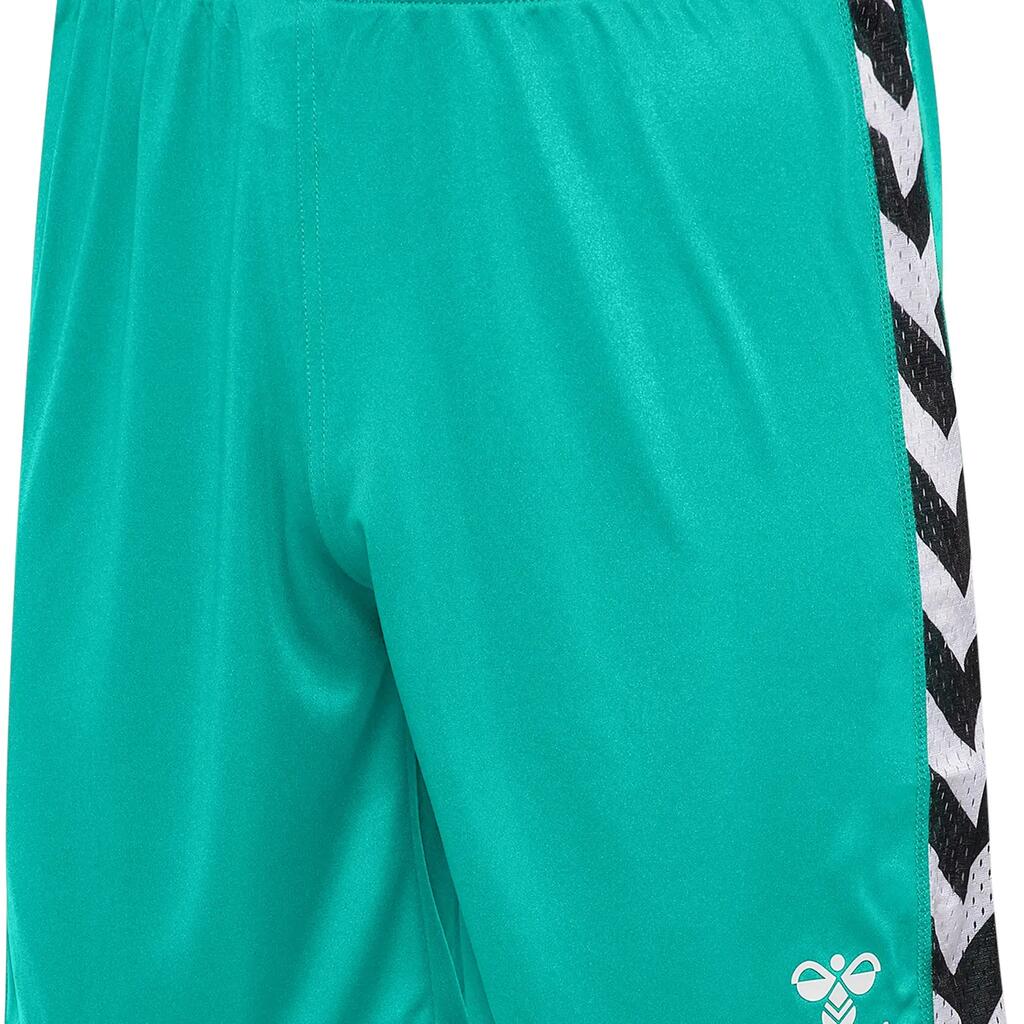 Short Hummel Playful