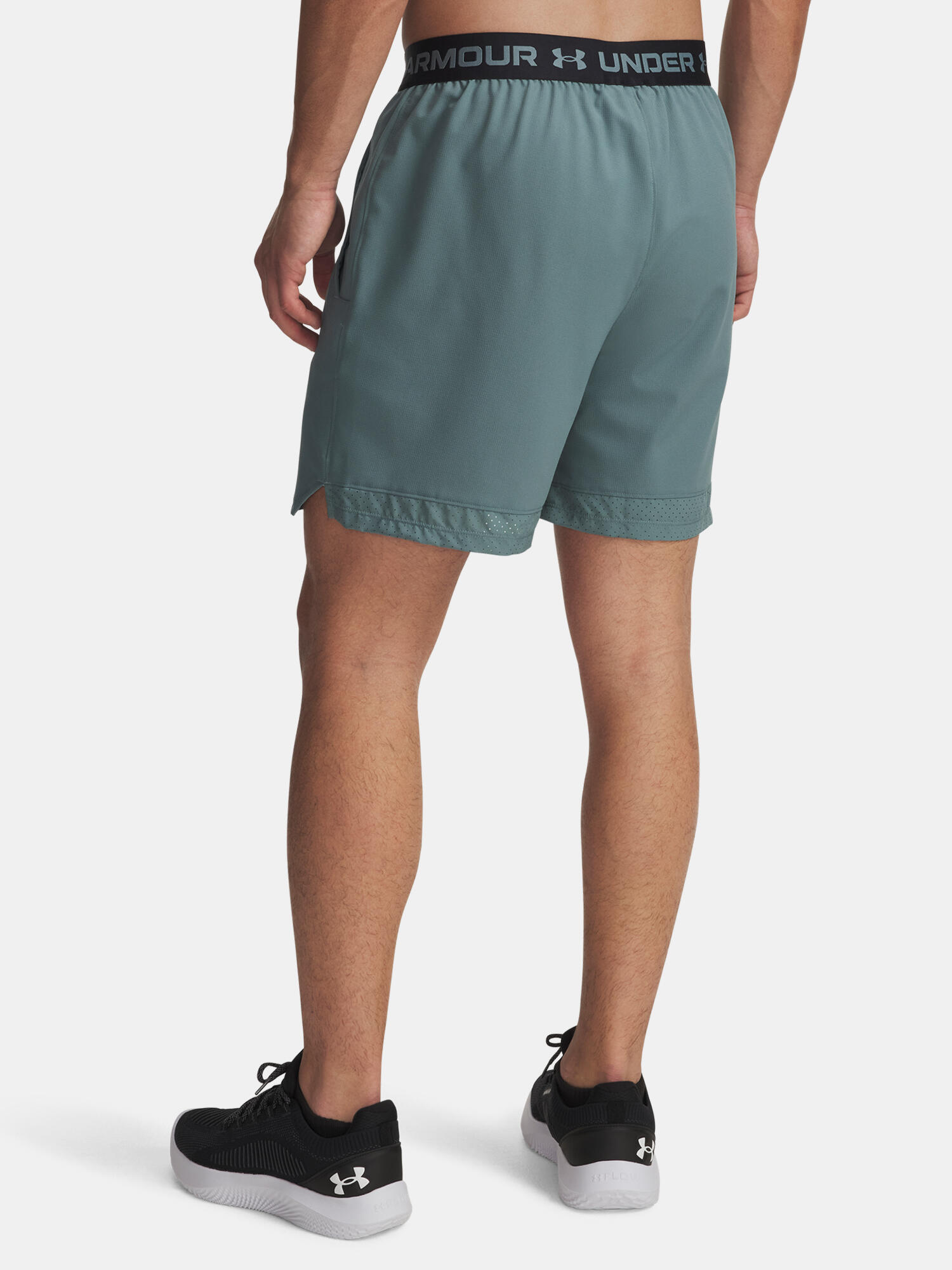 Spodenki treningowe męskie Under Armour UA Vanish Woven 6in 2/4