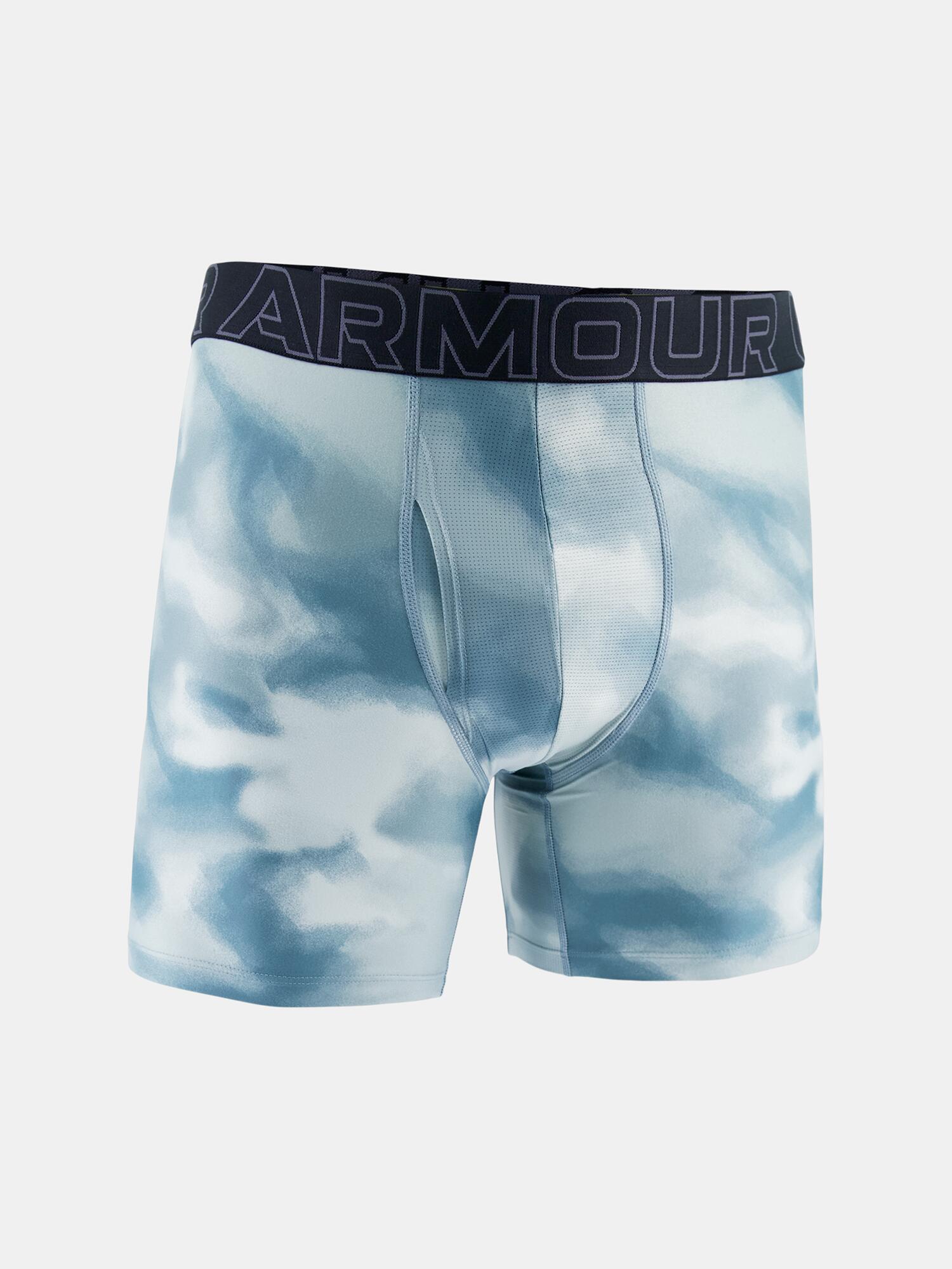 UNDER ARMOUR picture