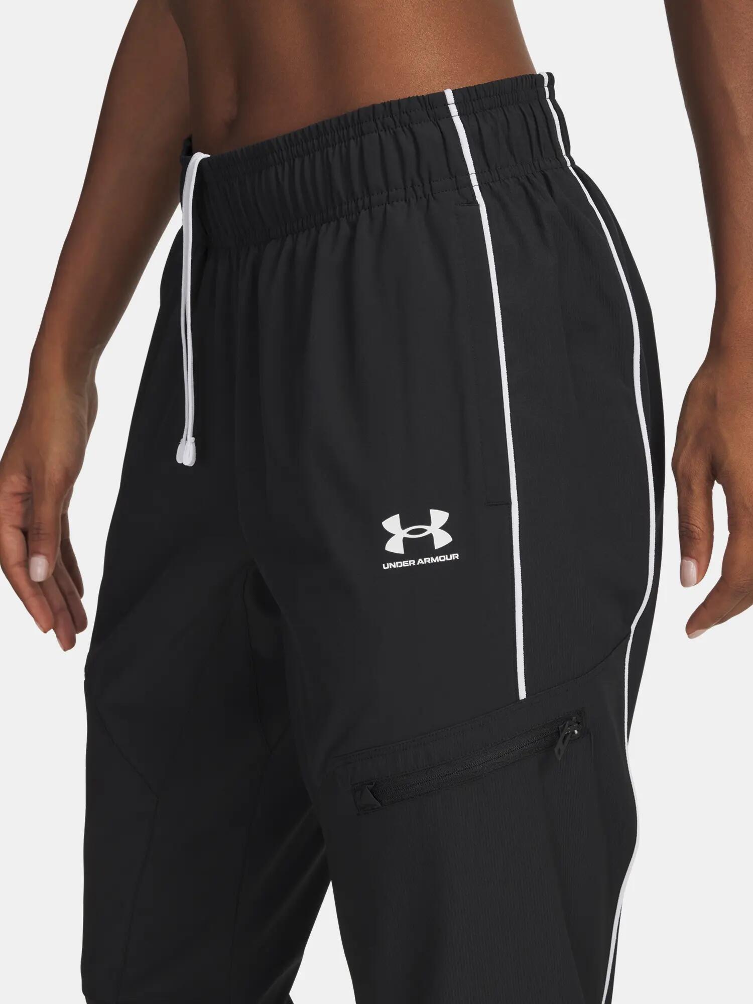 Pantalones de entrenamiento mujer Under Armour UA W Challenger Warmup-BLK 3/4