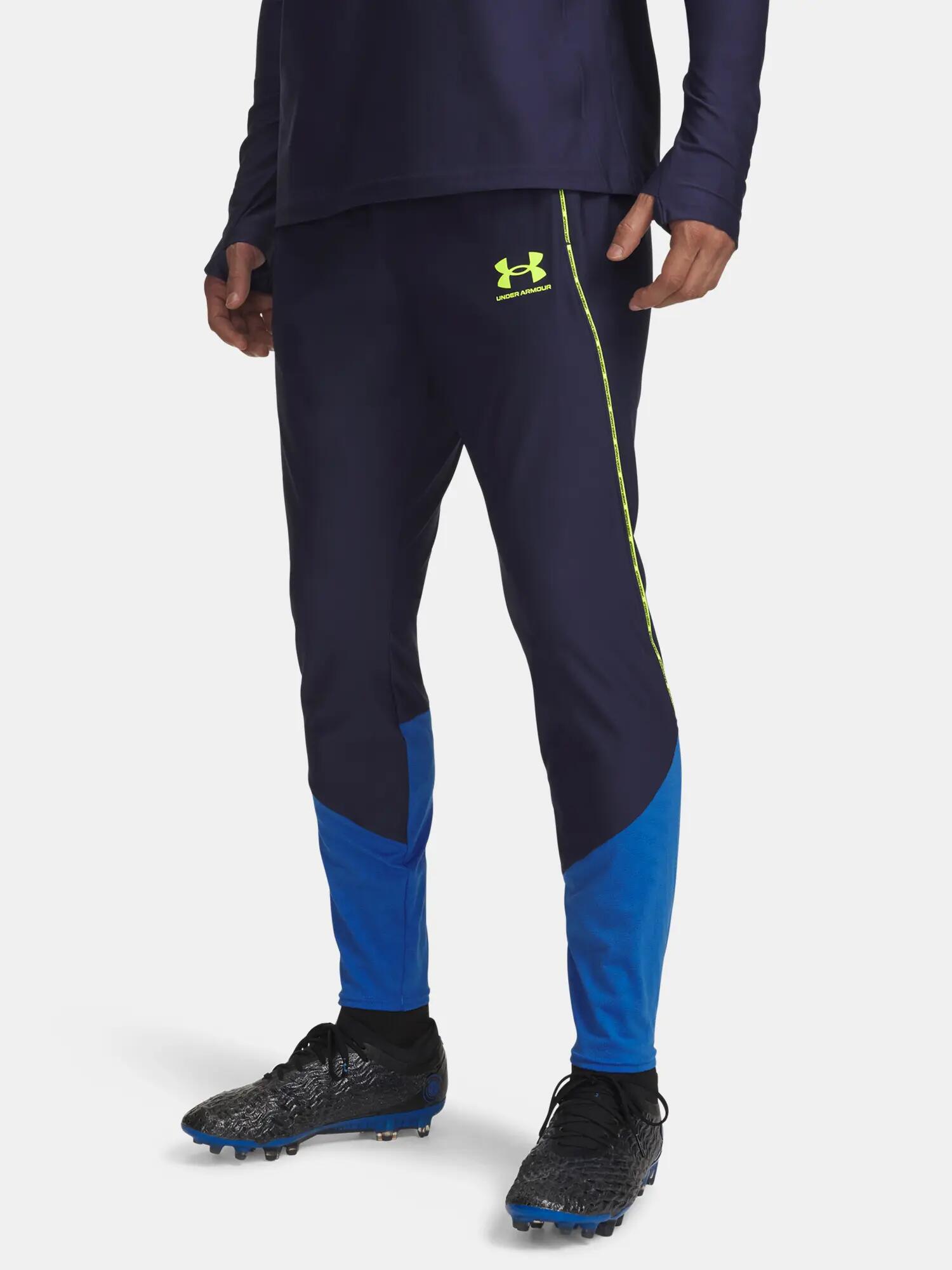 UNDER ARMOUR picture