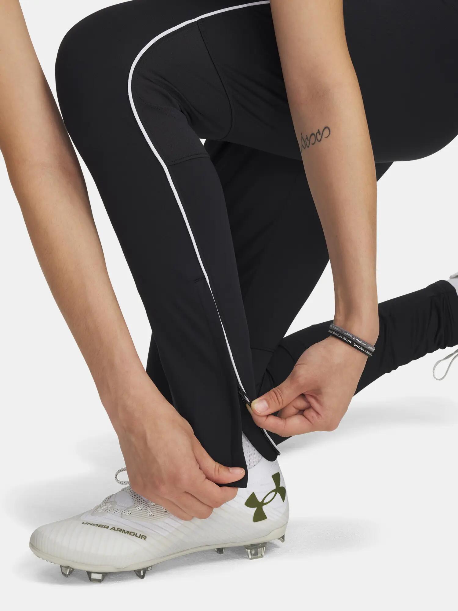 Pantalon de sport femme Under Armour UA W Challenger 3/4