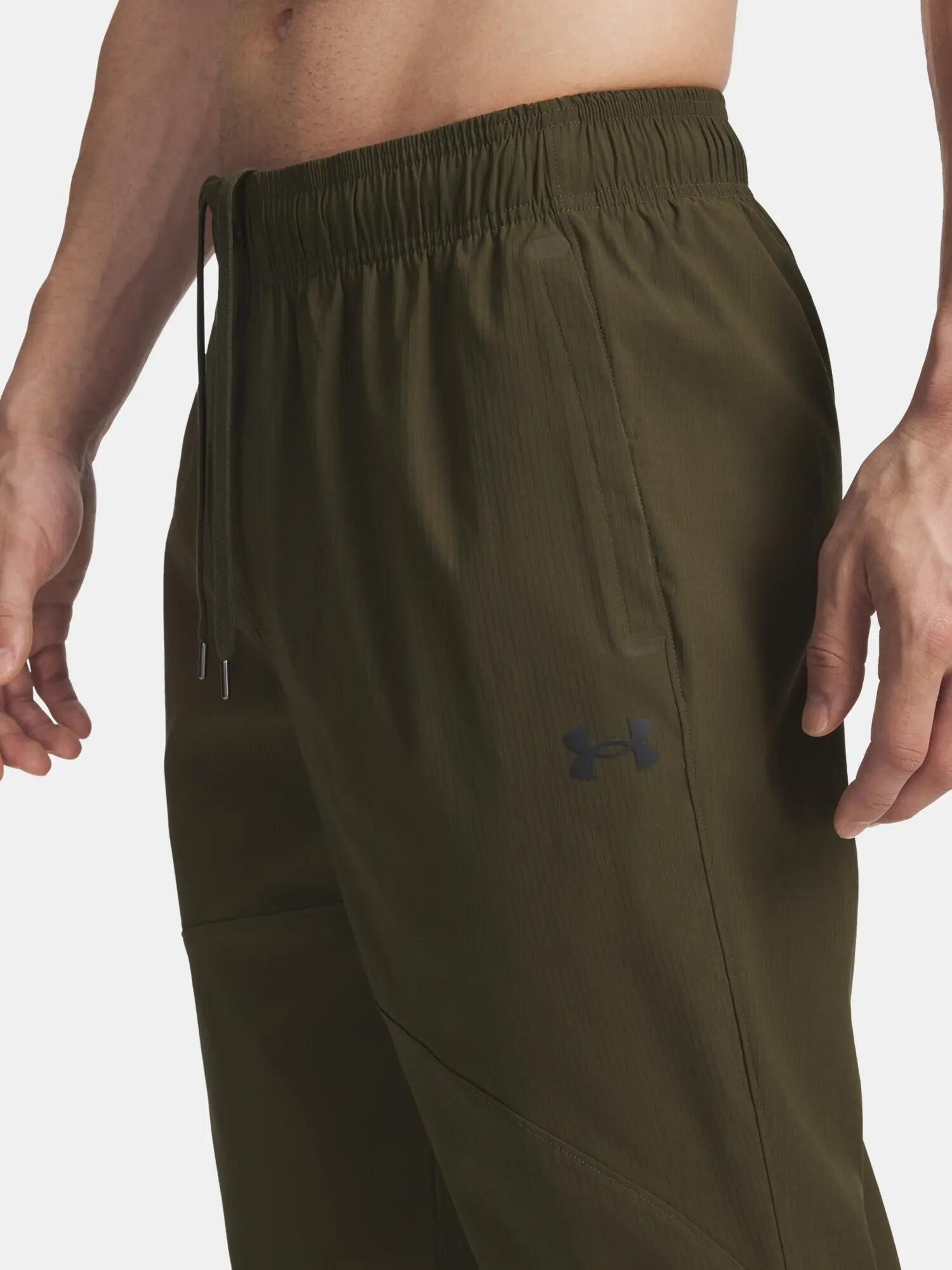 Férfi sportnadrág Under Armour UA UNSTPBLE WOVEN TX TAPER-GRN 3/4
