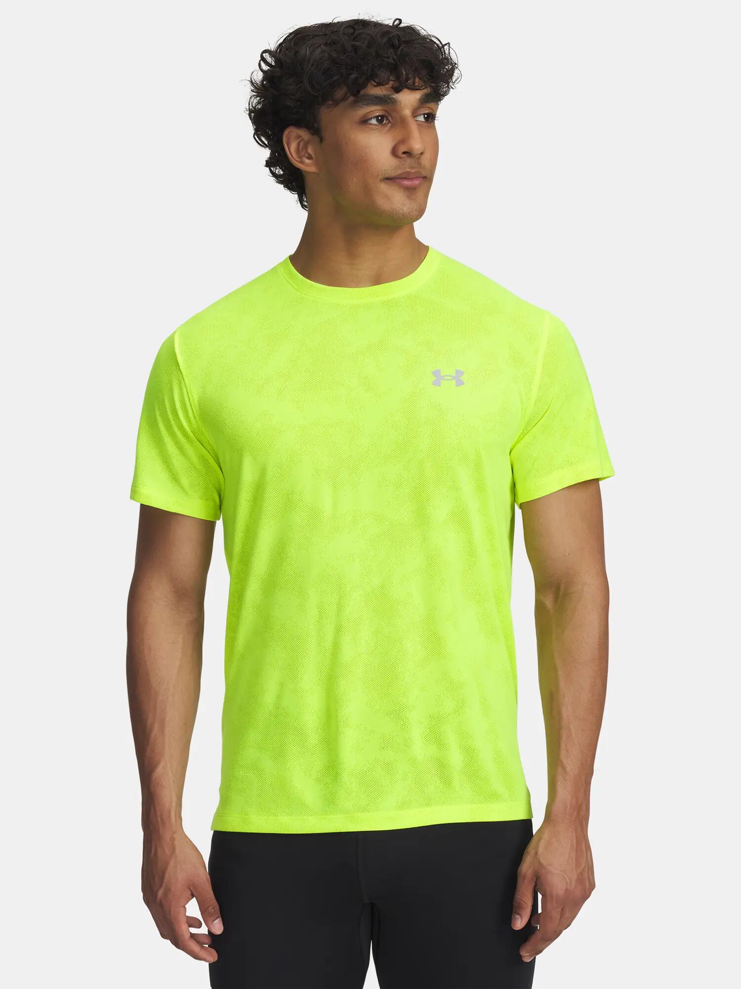 UNDER ARMOUR picture