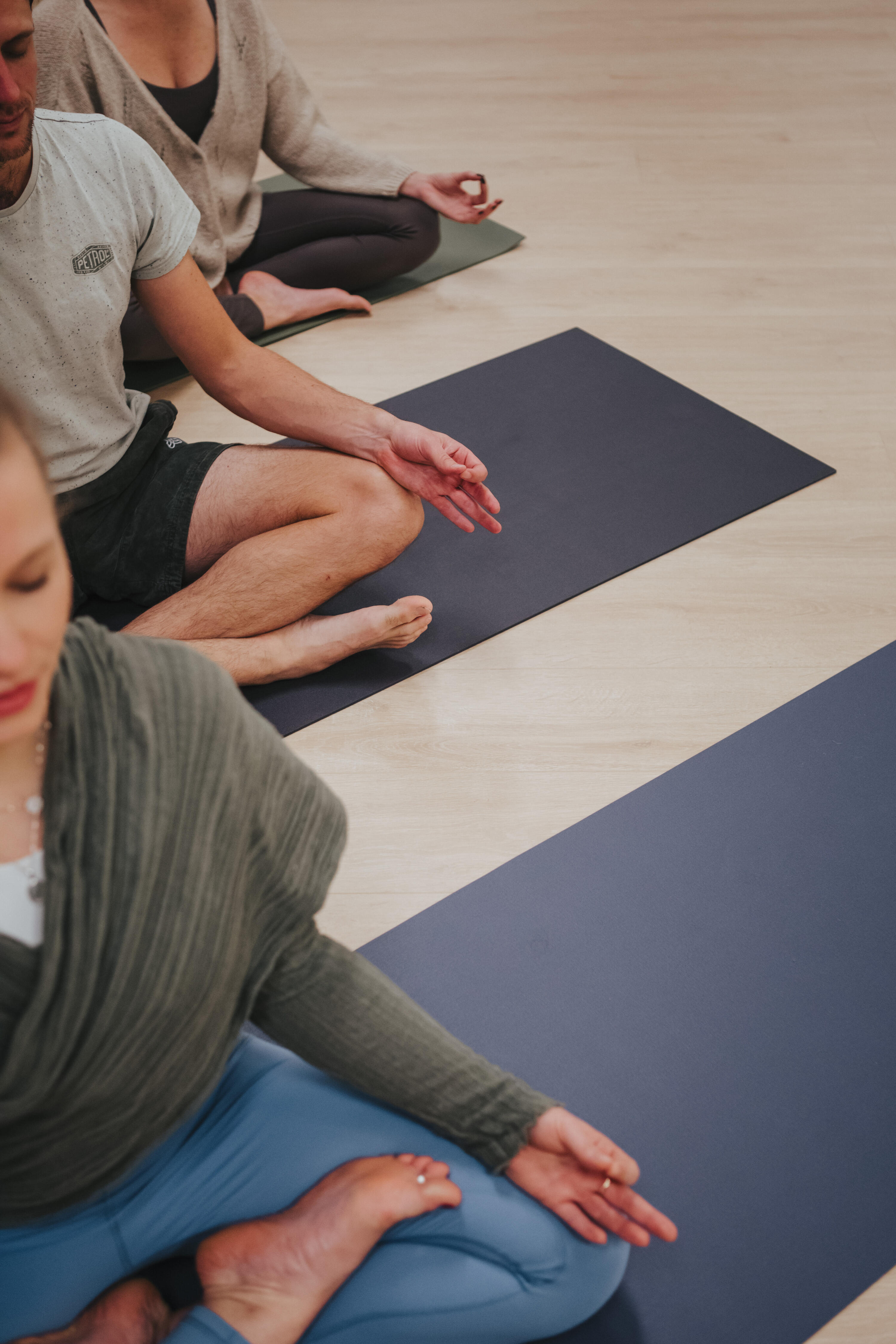 Set de 10 tapis de yoga - Studio de yoga - Bonne adhérence - Bleu foncé 2/4