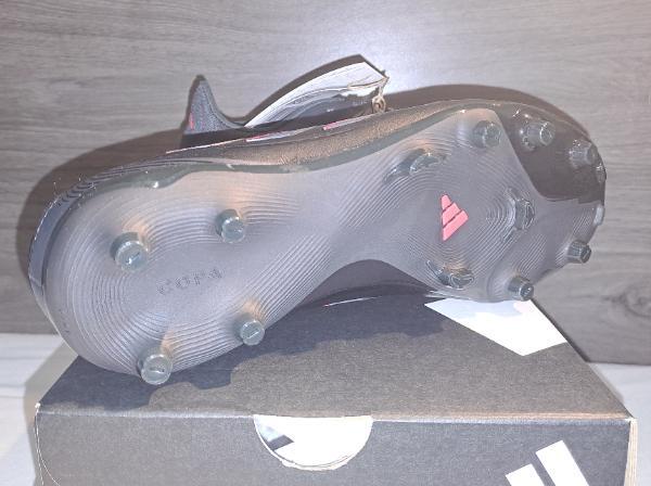 Entre Particuliers - Chaussures foot enfant. Adidas 33,5 2/2