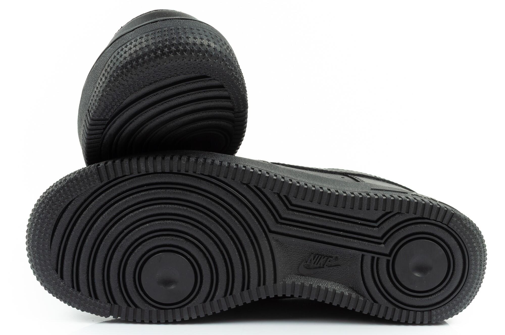 Pánské sportovní boty Nike Air Force 1 '07 6/7