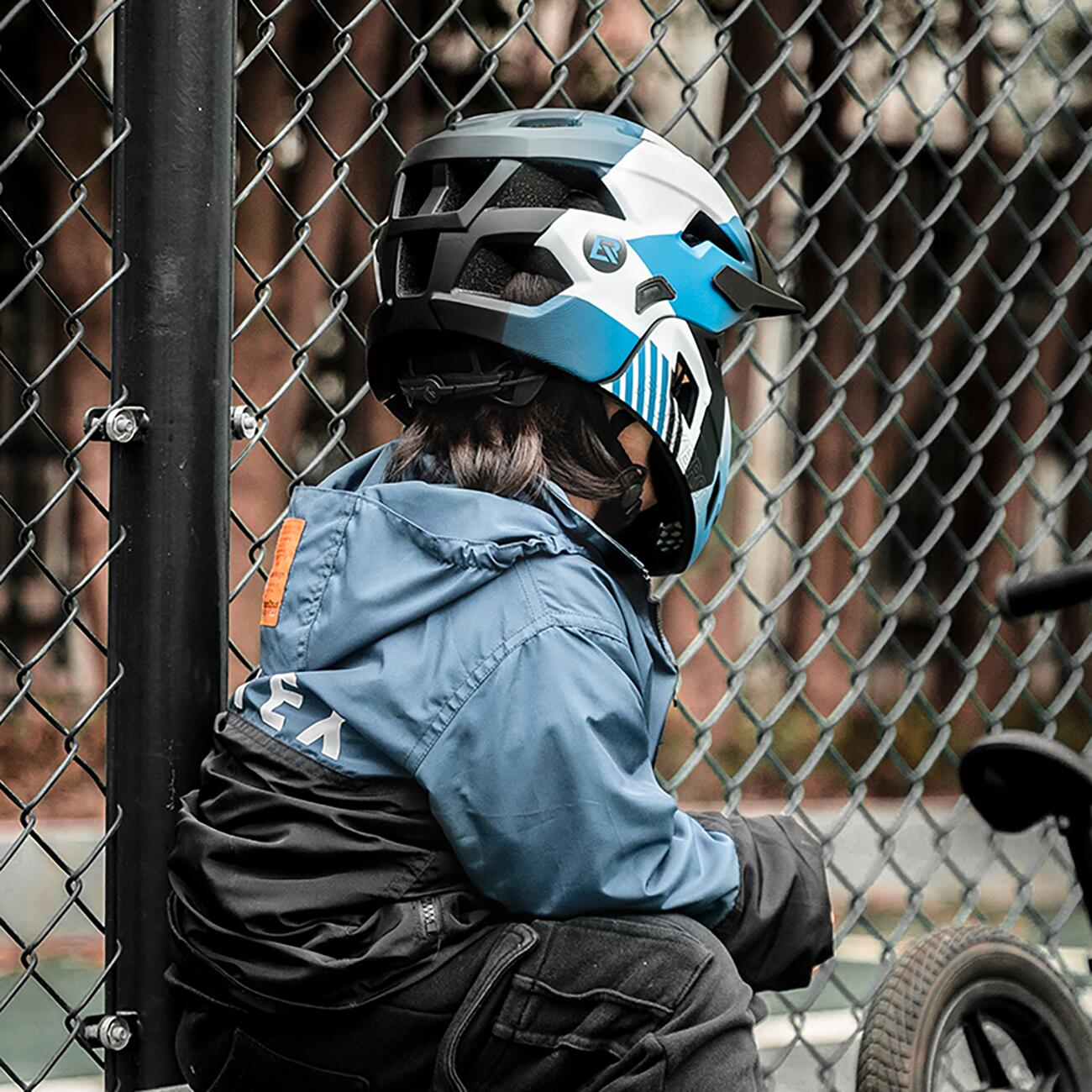 Casco da bici per bambini Rockbros con mentoniera rimovibile 6/7