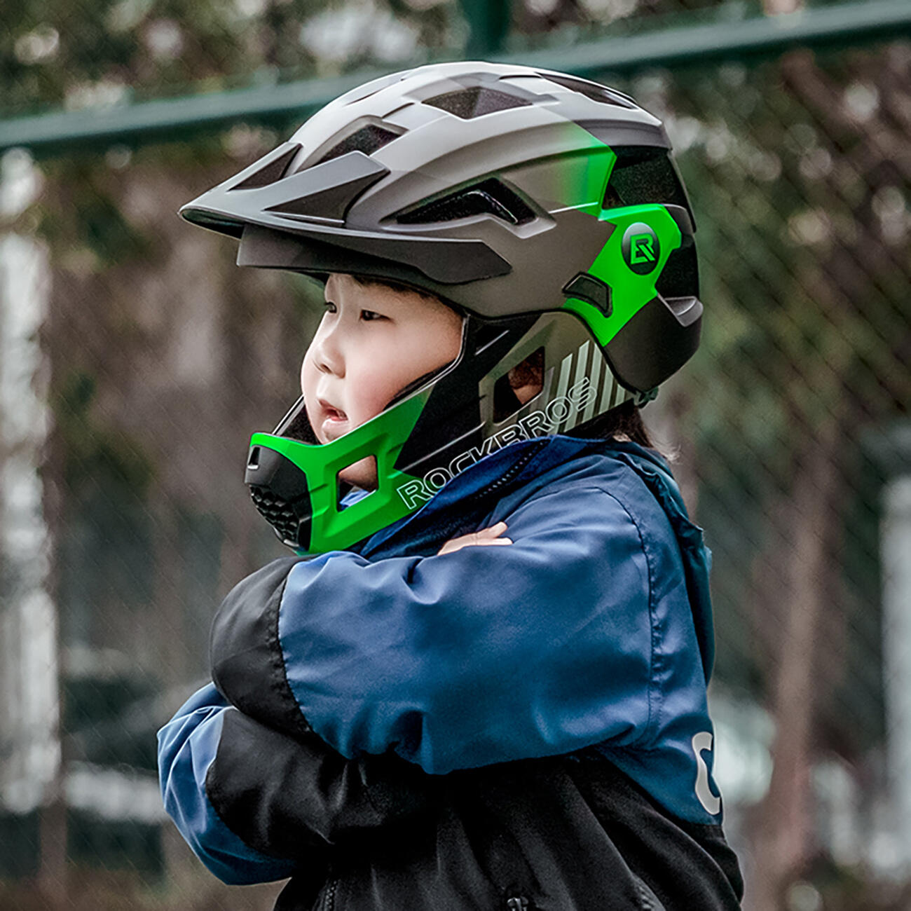 Casco da bici per bambini Rockbros con mentoniera rimovibile 2/7