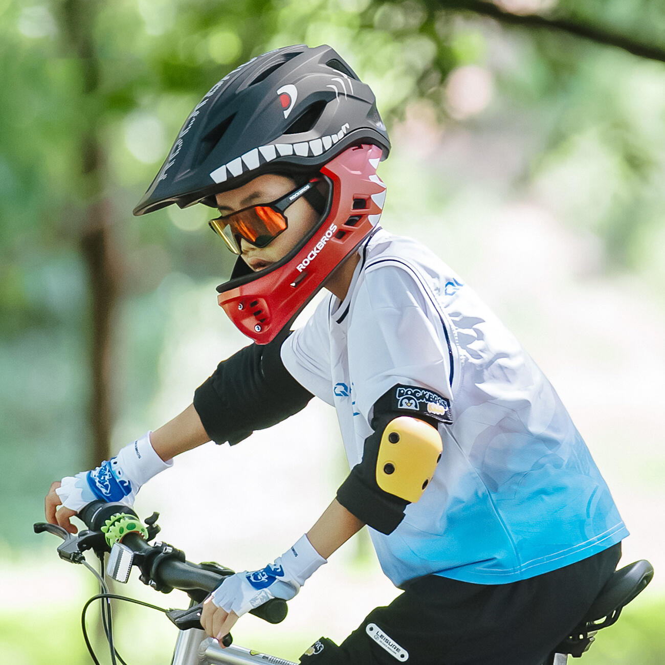 Kask rowerowy Rockbros dziecięcy z odpinana szczęką 4/7