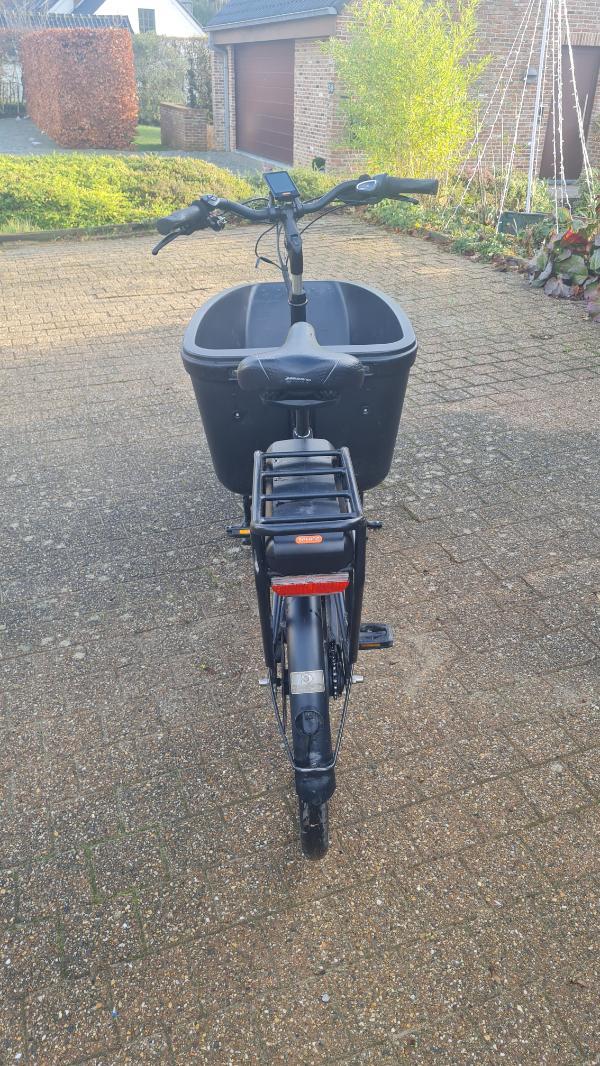 Entre Particuliers - vélo cargo électrique noir 3/5