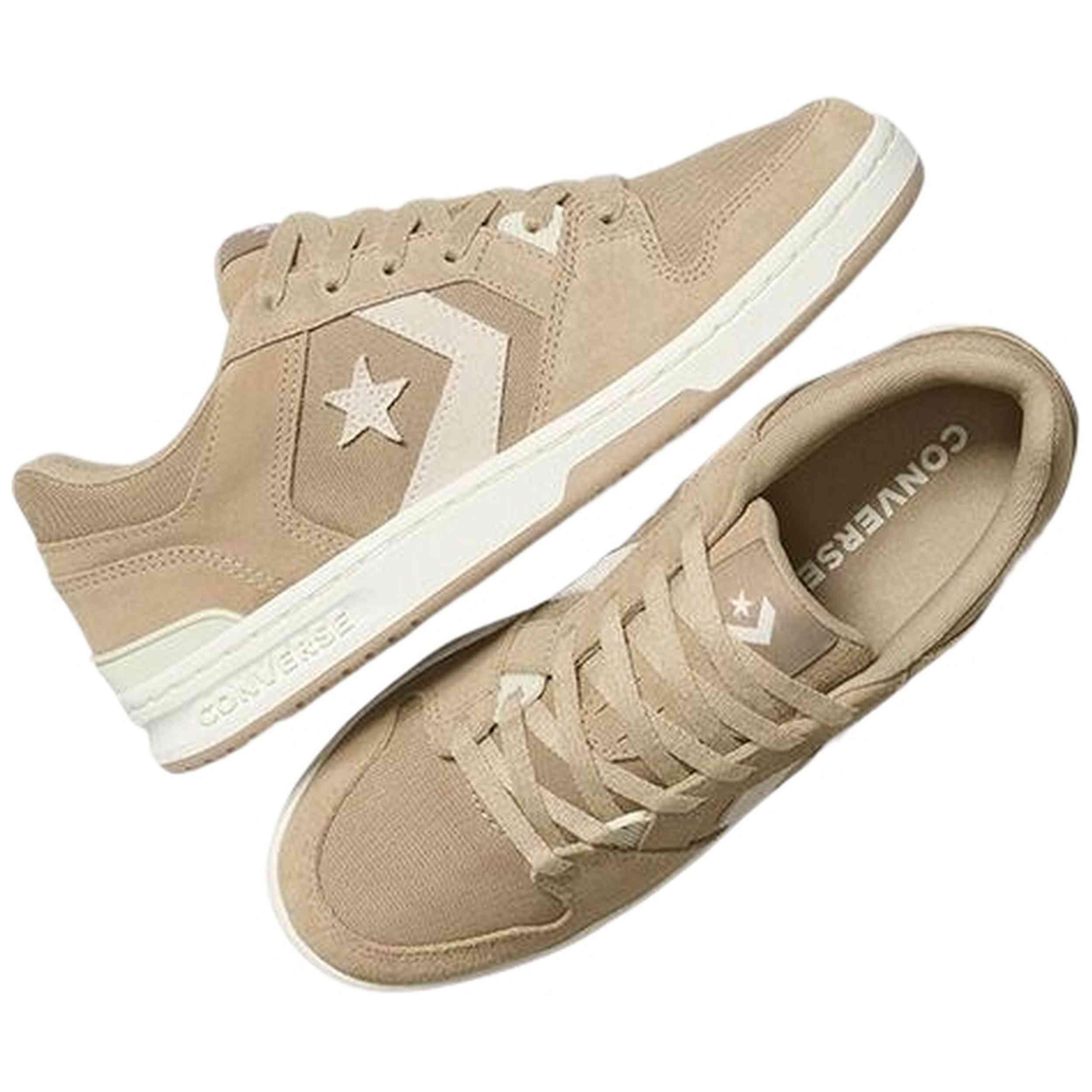 Baskets Converse modèle A15167C pour unisexe 4/5