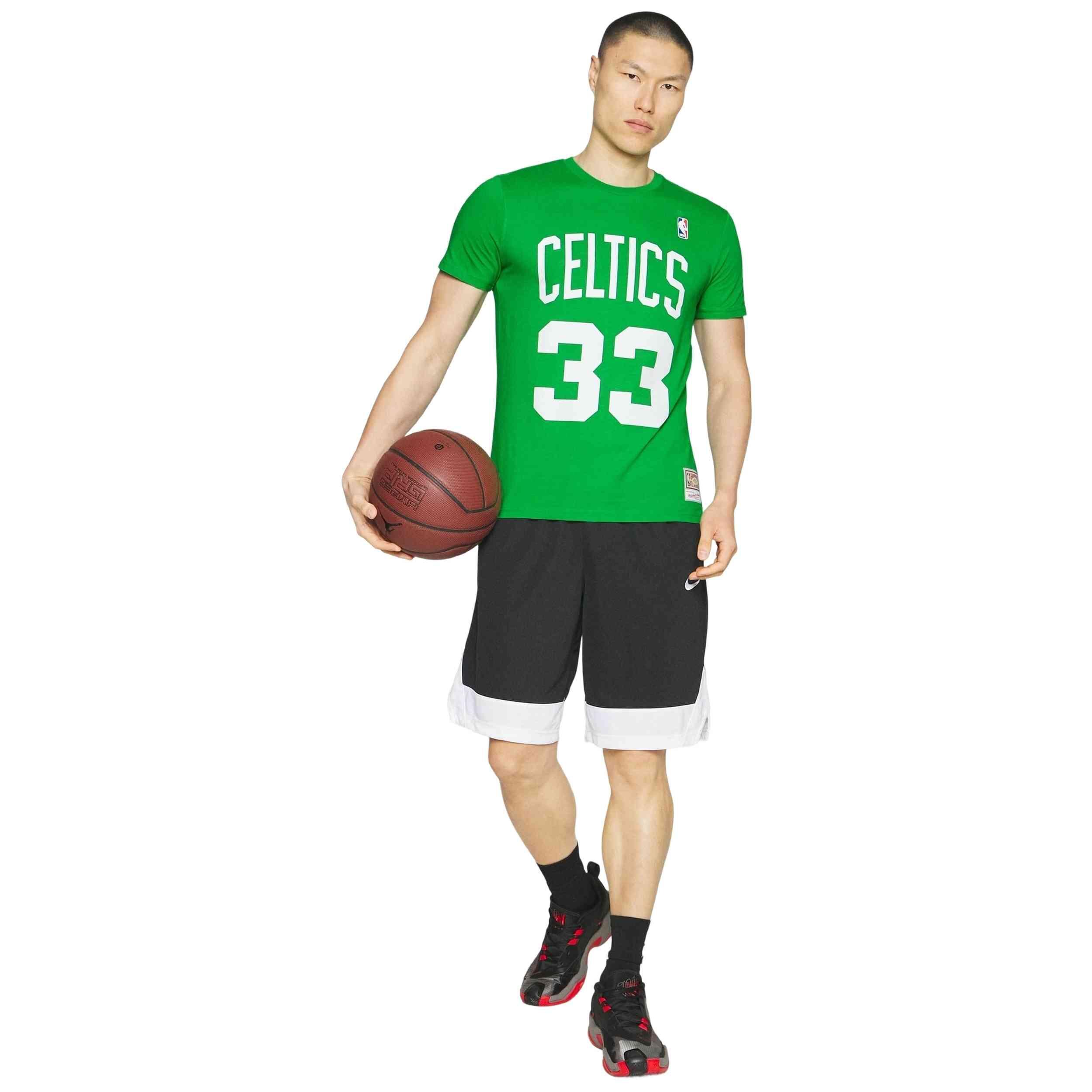 T-shirt Mitchell & ness modelo BMTRINTL1074BCELBKYGNS para homem 2/5