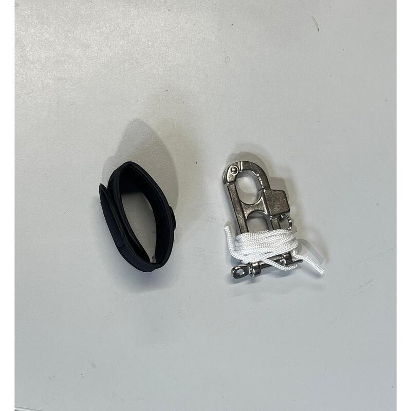 Quick release cu brățară pentru geamandul remorcat