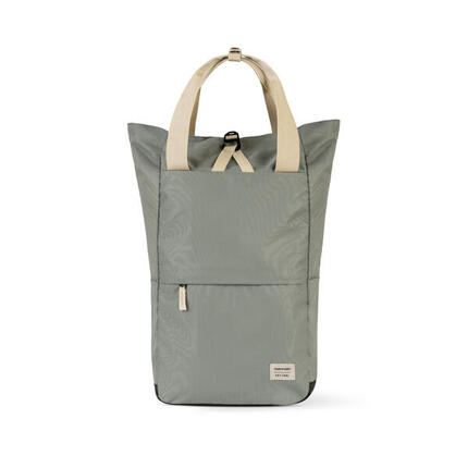 Hannah backpacks CHARM 22