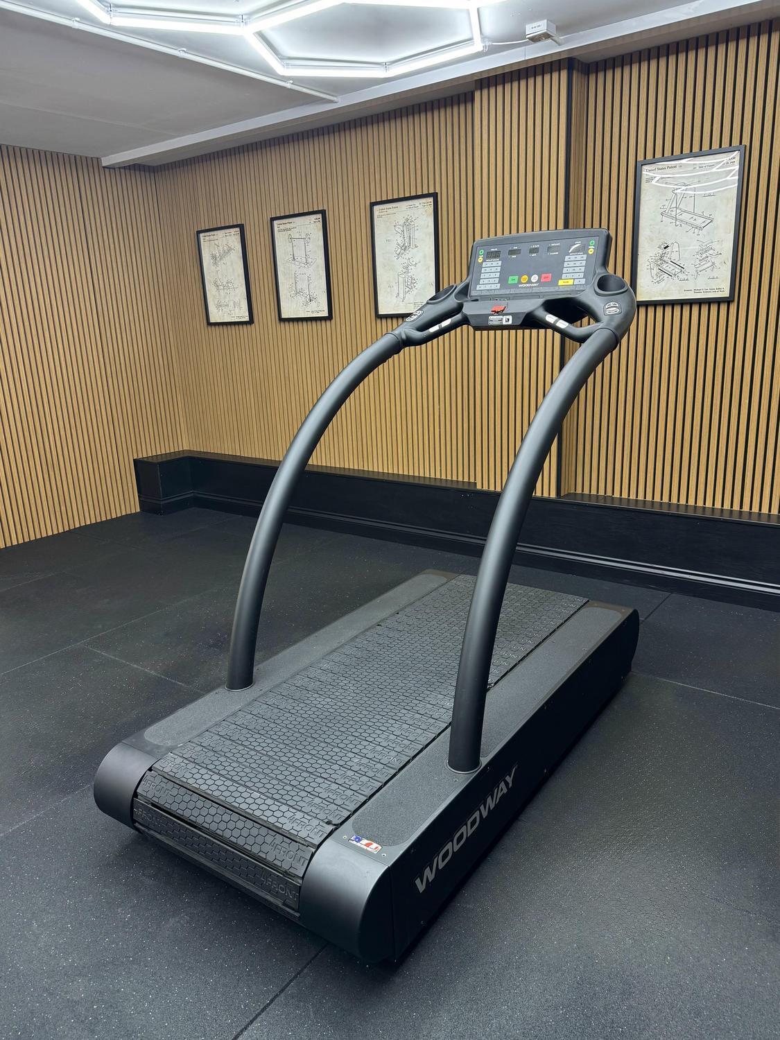 Woodway 4Front Treadmill - QuickSet LED 7/7