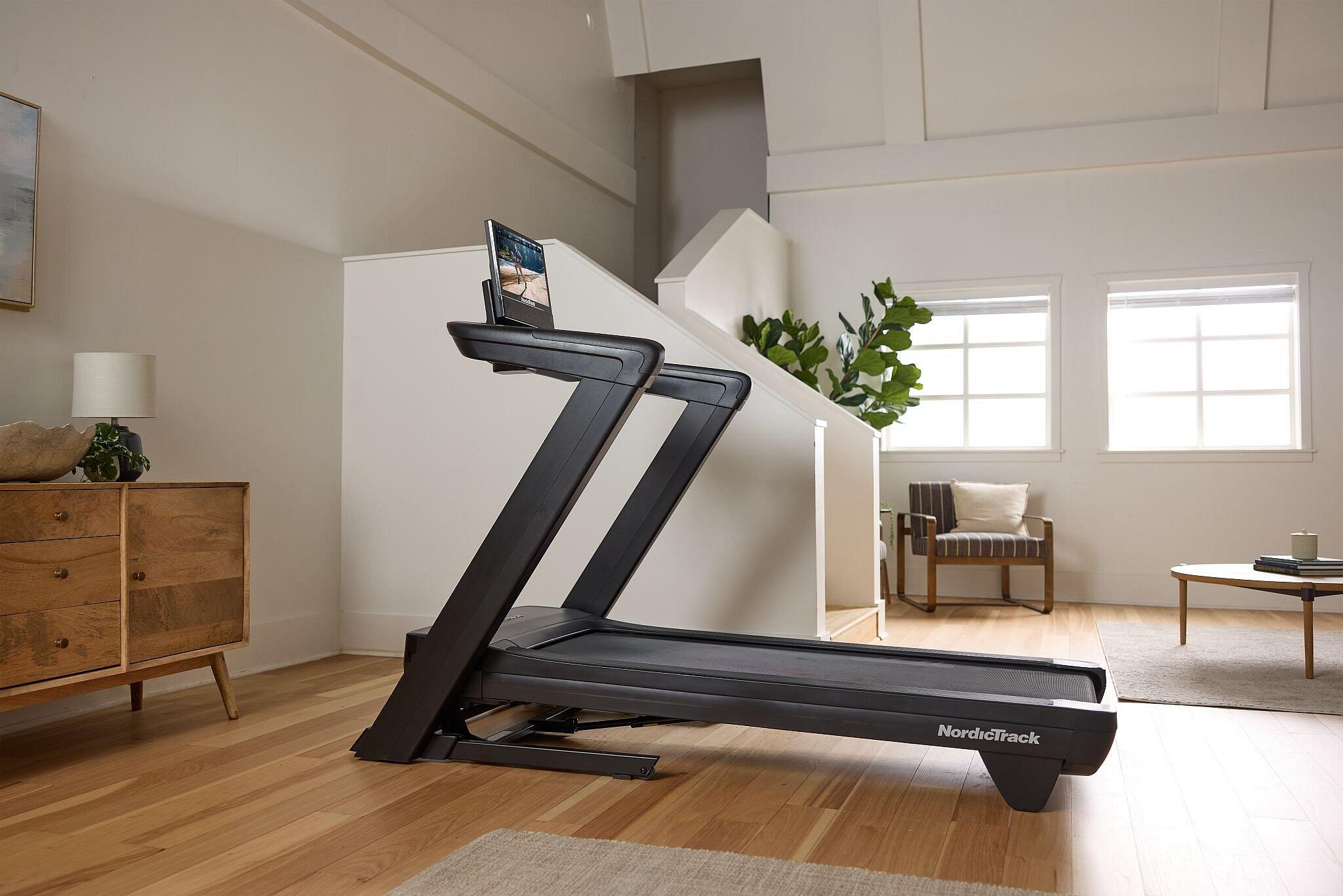 Loopband Commercial 1750 16” touchscreen / iFIT connected 7/7