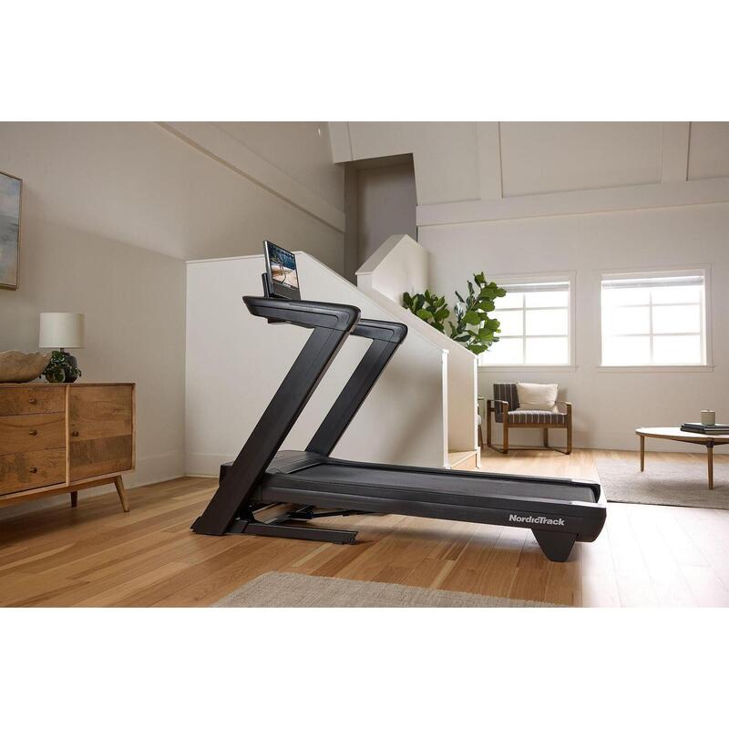 Banda de alergare Nordic Track USA Comercial 1750 cu ecran 16 inch pivotant