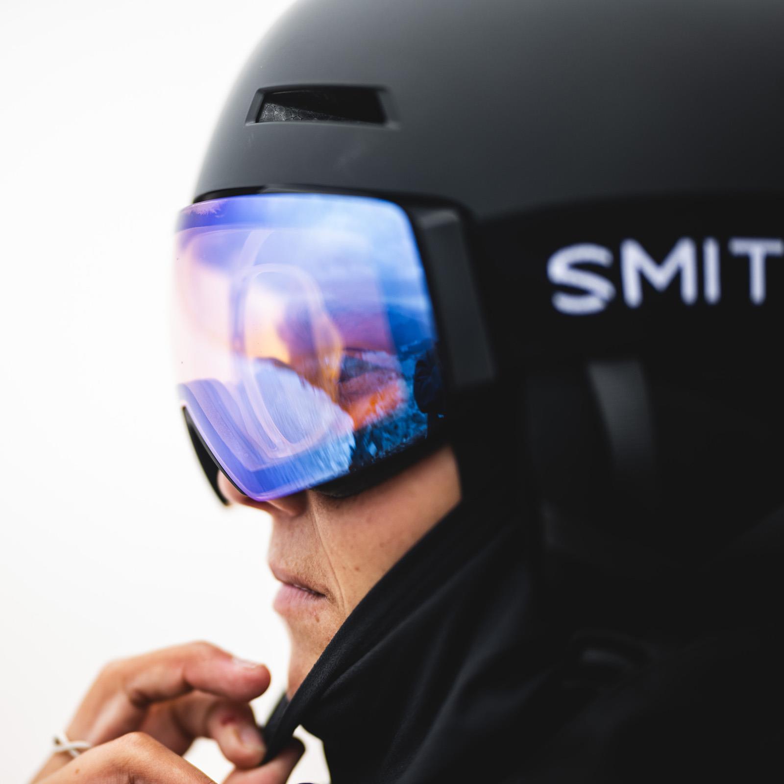 Smith I/O Mag Ski Goggles - Black, ChromaPop Everyday Blue Mirror