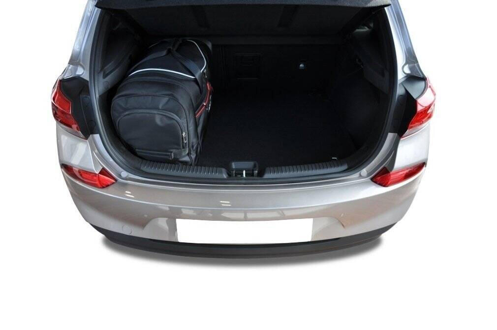HYUNDAI i30 HATCHBACK 2017+ PACK DE SACS 4 PAR 4/8