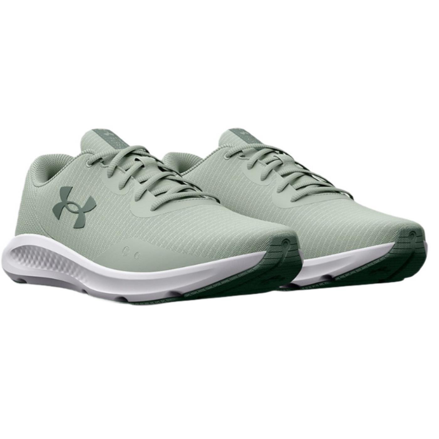 UNDER ARMOUR picture