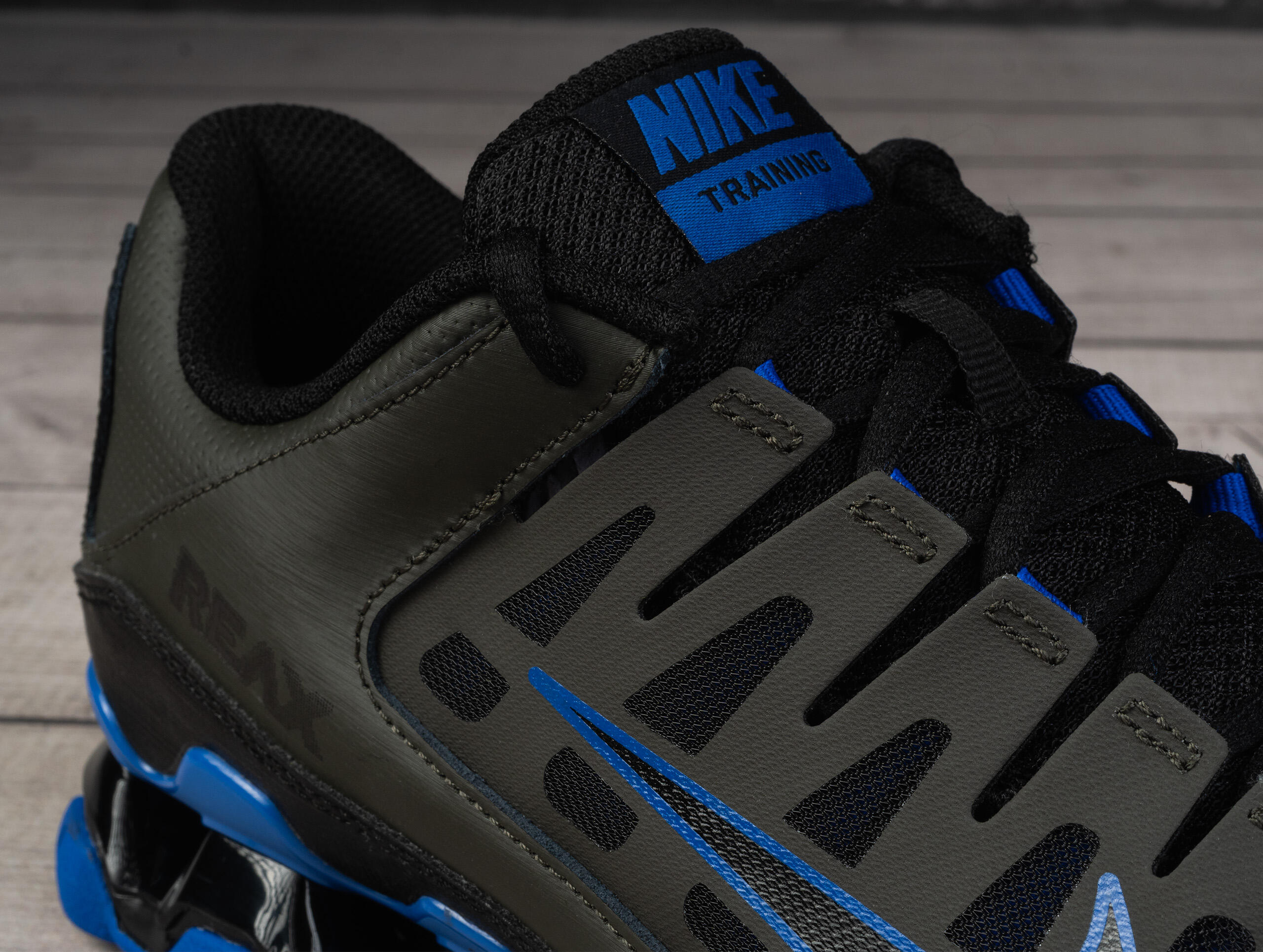 Buty męskie sportowe Nike REAX 8 TR 6/7