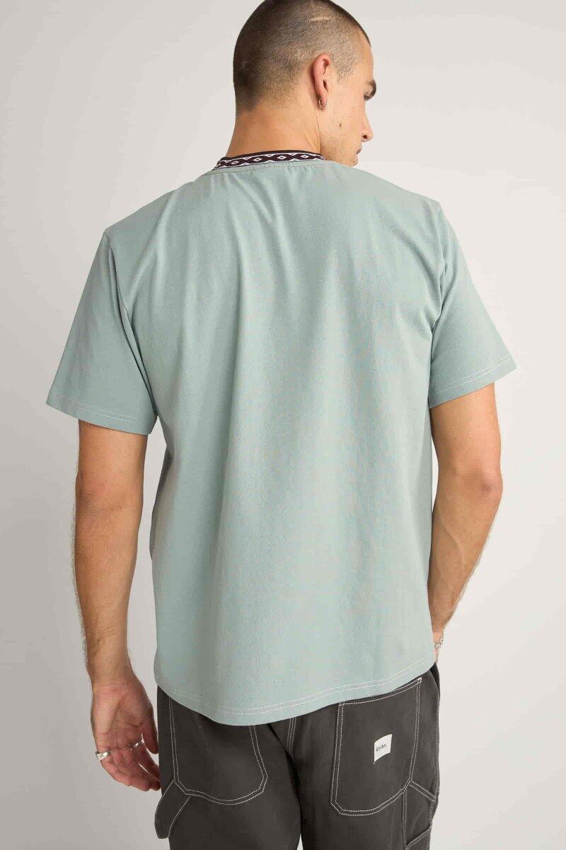 Camiseta de manga corta con cuello contrastado para hombre 3/4