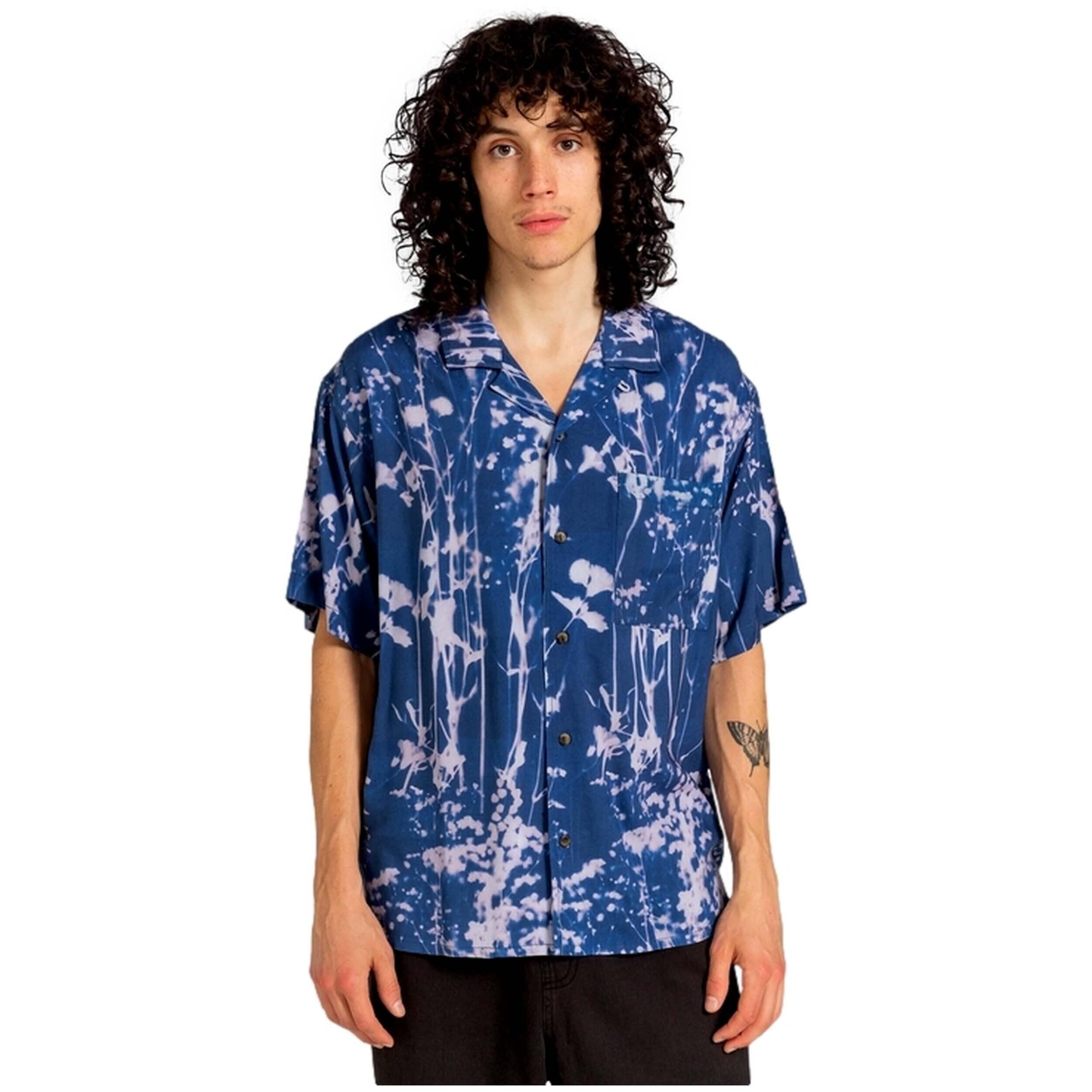 Camisa Element modelo ELYWT00118-GMW7 para homem 3/4