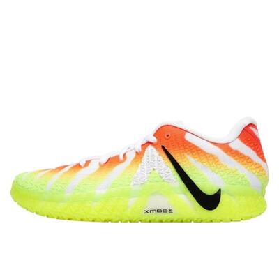Schoenen ja 3 snowed in