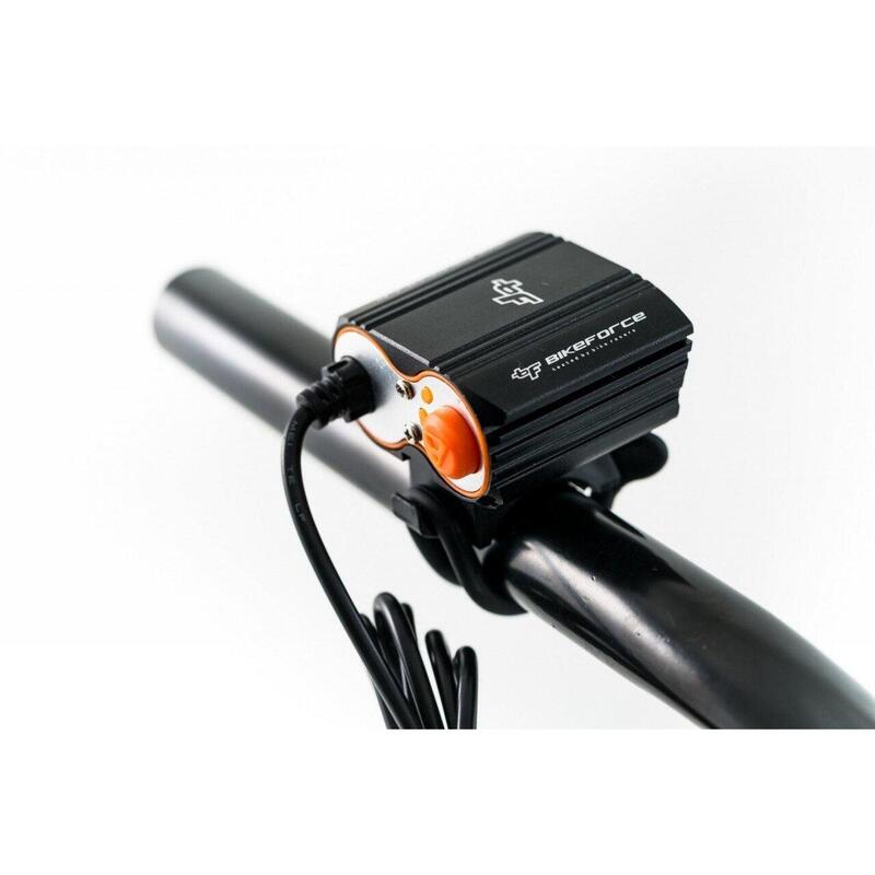 Far Bikeforce 2 LED — 3200 lumeni (2x1600).