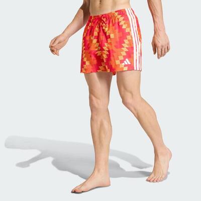 Football-inspired graphic zwemshort 5-inch