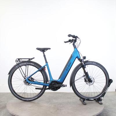 CUBE Refurbished - Supreme Hybrid Deluxe ON 625 - Ausgezeichneter Zustand