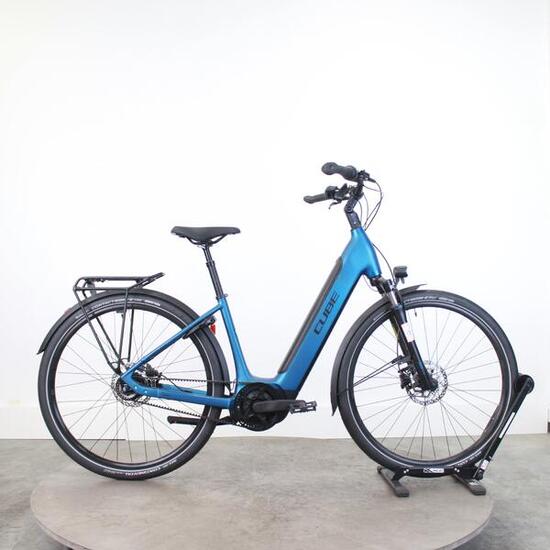 CUBE Refurbished - Supreme Hybrid Deluxe ON 625 - Ausgezeichneter Zustand