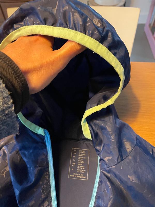 Entre Particuliers - Veste de course Kalenji - taille 12a 6/7