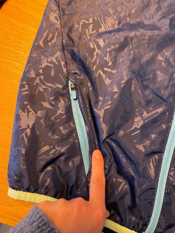 Entre Particuliers - Veste de course Kalenji - taille 12a 4/7