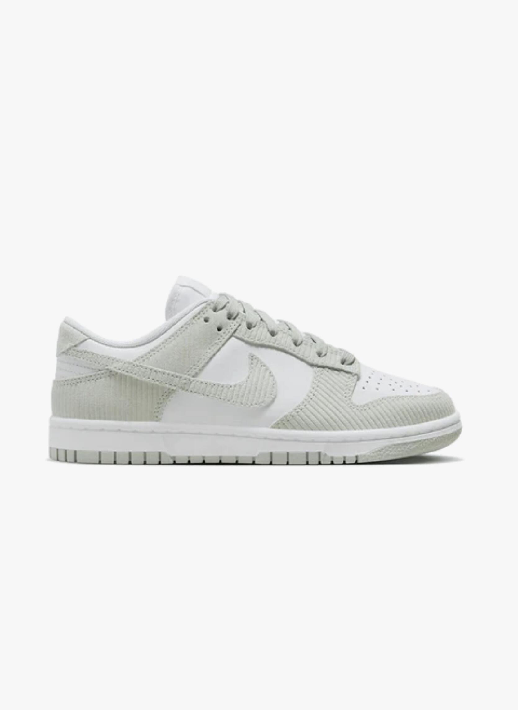 Dunk Low Grey Corduroy 3/5