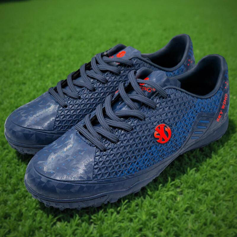 Ghete de fotbal Sky Wing 9895 pentru teren sintetic, cusute in varf 36 bleumarin