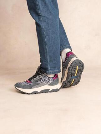 1973 JAZONNE Chaussures de running femme Kaki Platine