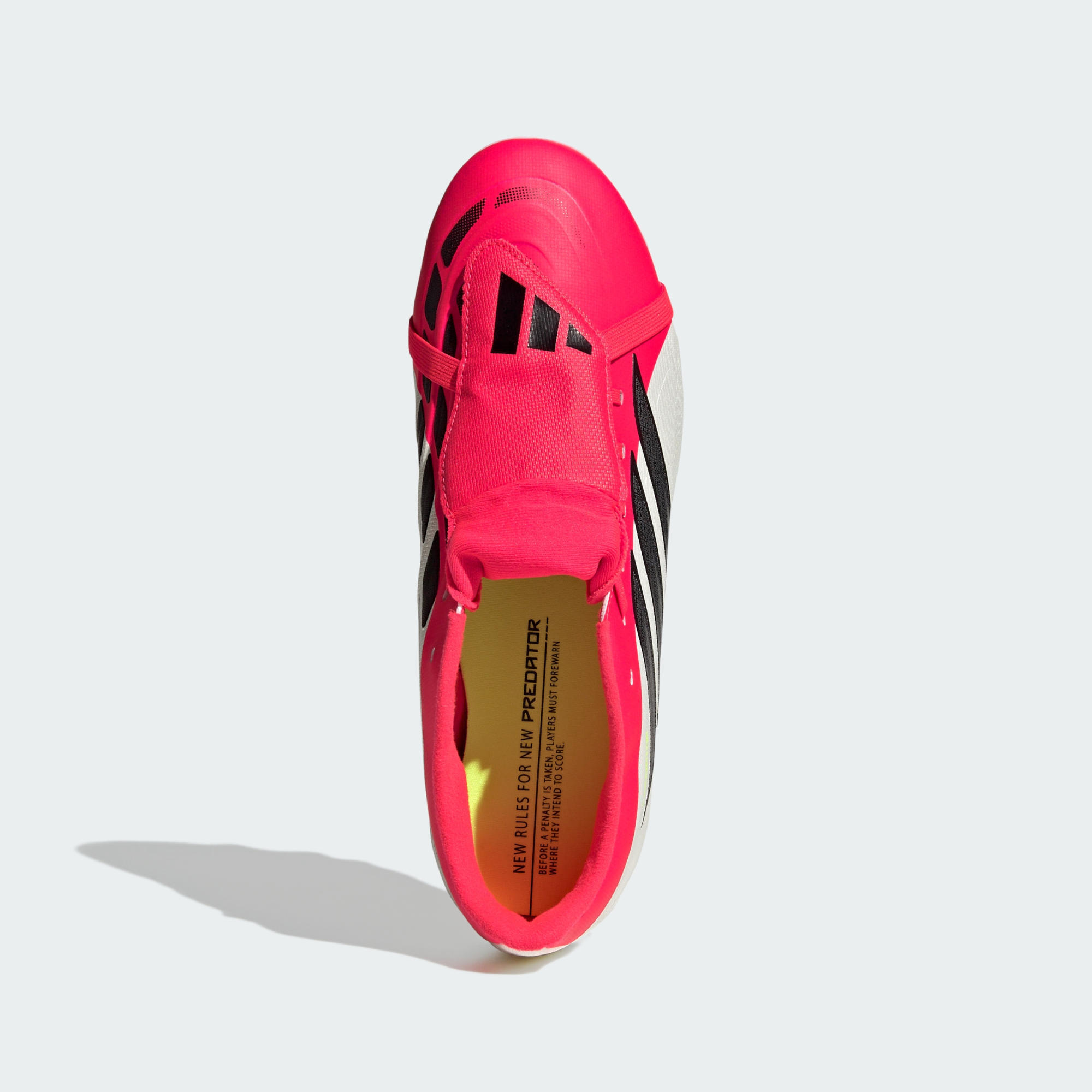 Buty piłkarskie z wywijanym językiem Predator Club Firm Ground/Multi Ground