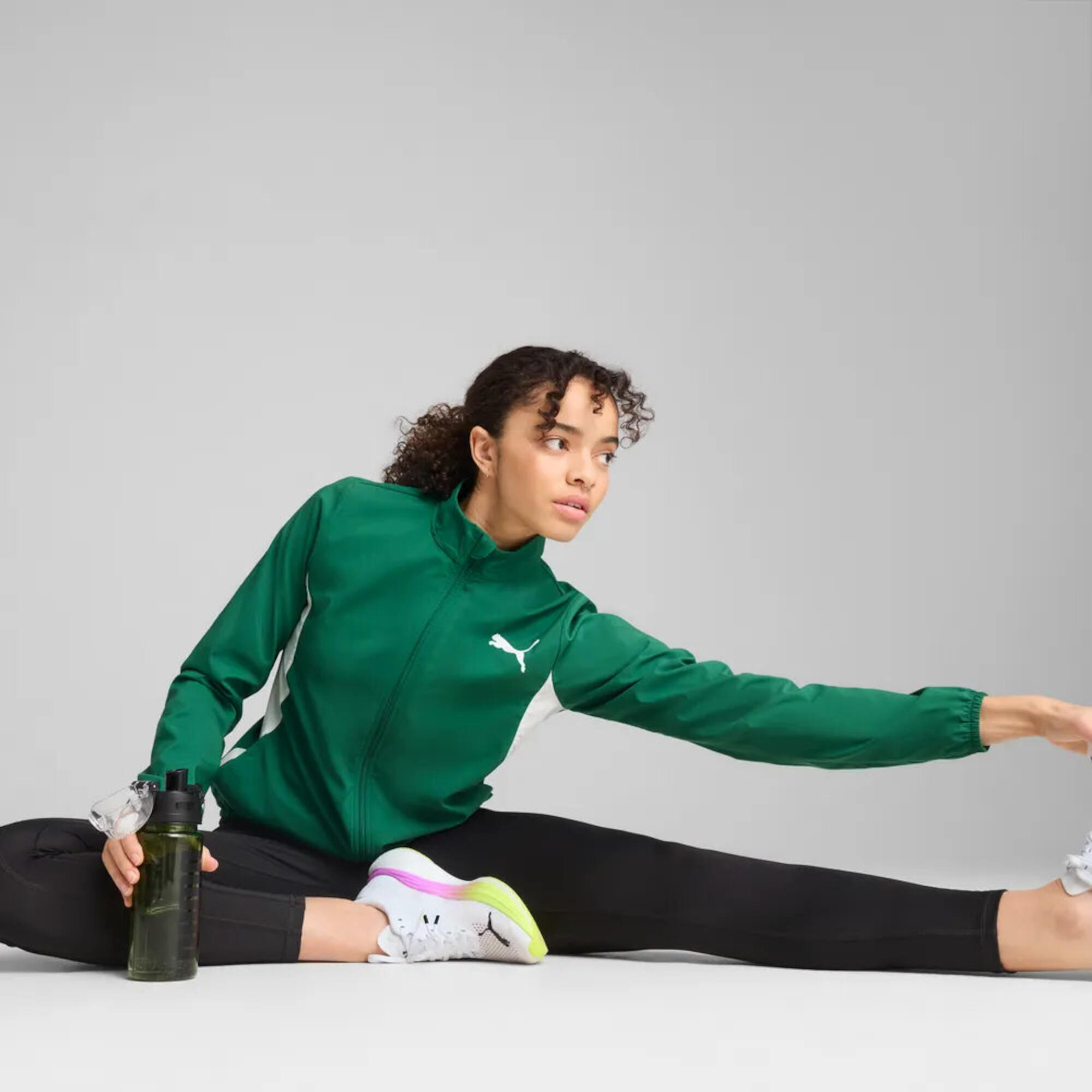 Puma Damen Trainingsjacke Cross the Line Jacket 3.0 526743 5/7