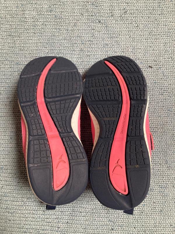 Entre Particuliers - chaussure de sport 4/4